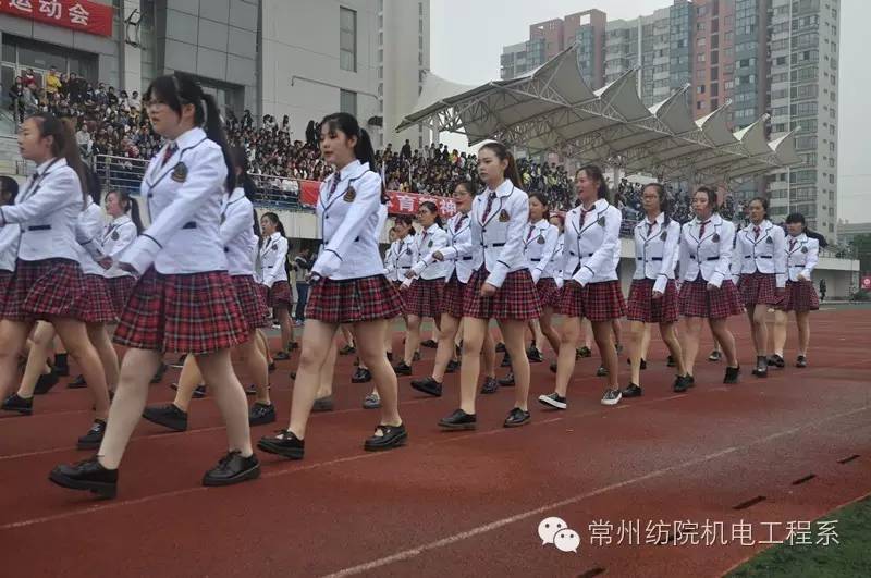 为运动健儿们助力喝彩,致运动健儿们青春的号角已经吹响