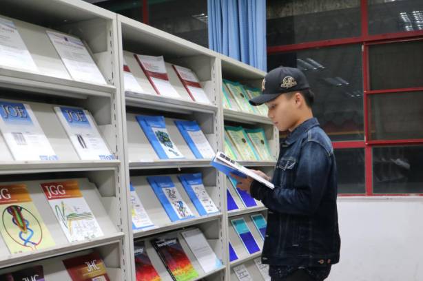 影像纪|夜色中的七个川大故事