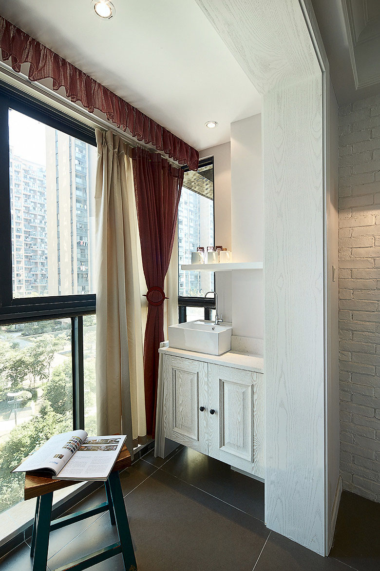 金刚网防盗窗用哪种样式,纱窗金刚网和不锈钢网有何区别