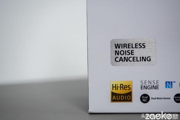 索尼MDR-1000X开箱：锁定BOSEQC35的劲敌