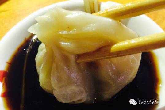 来武汉不可错过的一条街,武汉晚上逛的步行街夜市