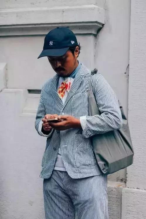 男装痞帅街拍西装杀,街拍成熟男装搭配图