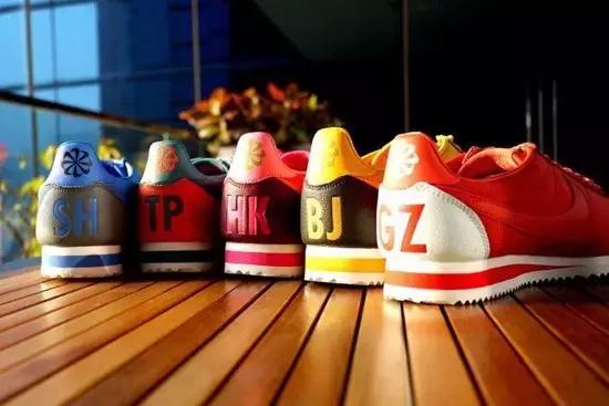 洛杉矶联名阿甘鞋,阿甘鞋联名红
