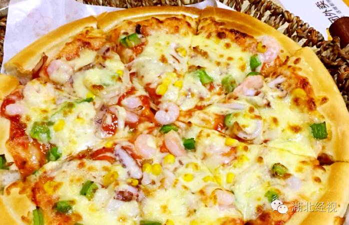 来武汉不可错过的一条街,武汉晚上逛的步行街夜市