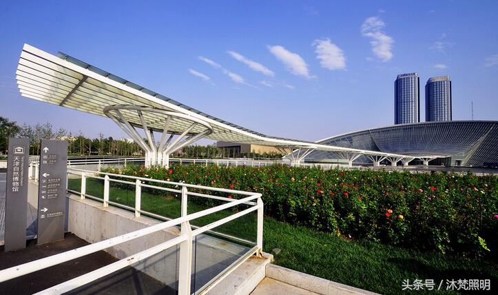 天津银河广场简介,天津银河广场灯光喷泉