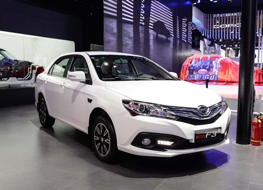 2017年比亚迪f3手动挡优缺点,比亚迪f32012款5万公里能卖多少钱