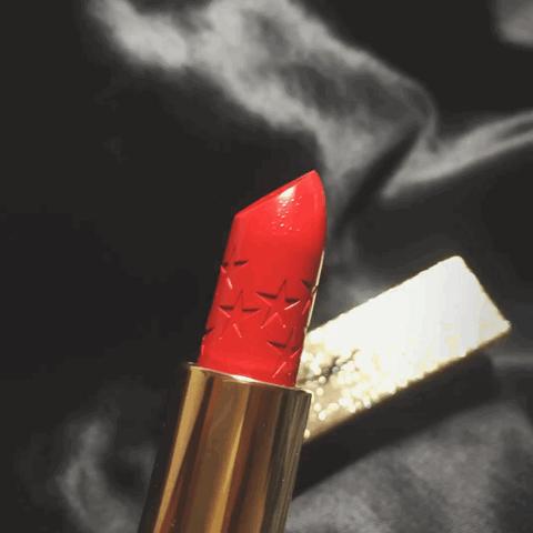 你和YSL星辰的差距，不只是差一个男朋友！｜机场免税店指南