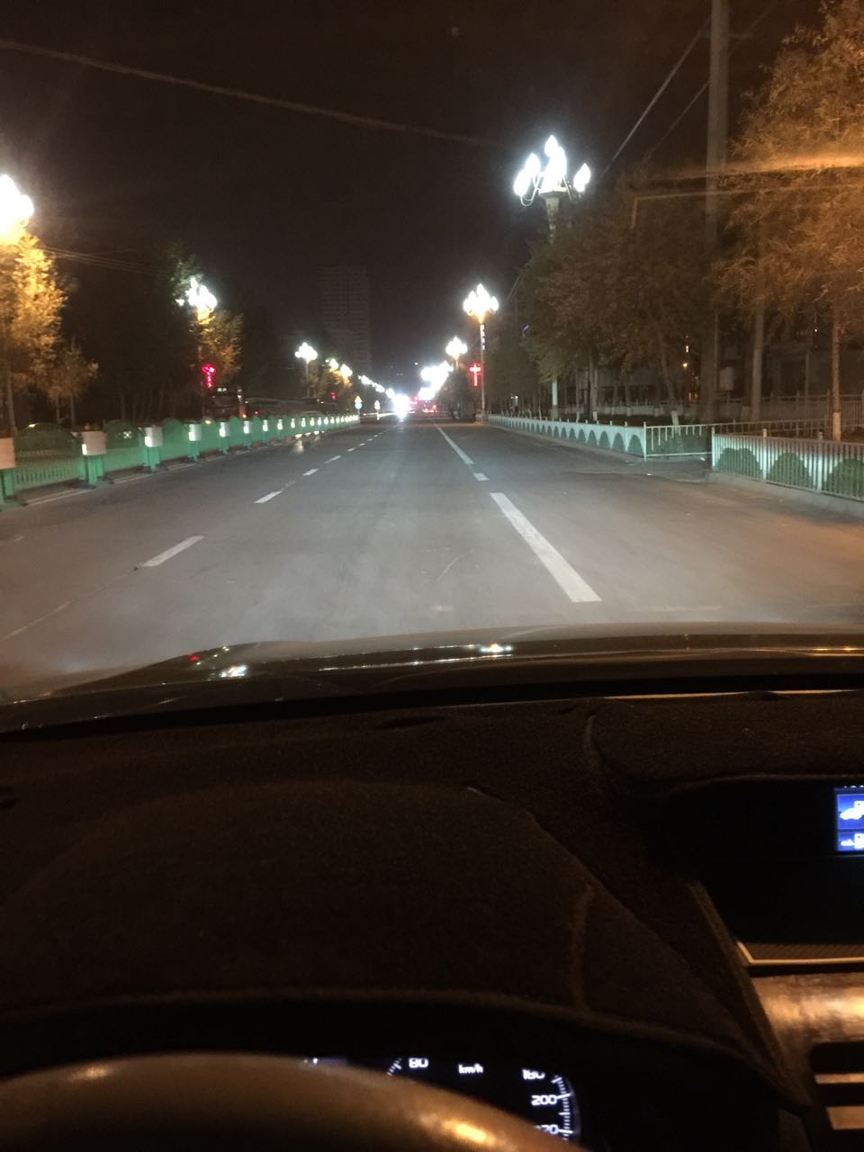 斯巴鲁xv改雾灯详细教程,斯巴鲁xv改军绿色