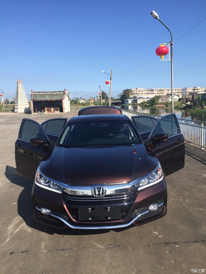 本田雅阁2.0精英版提车,雅阁琥珀金