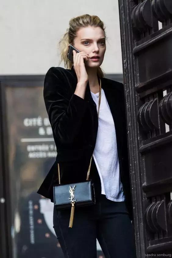 生命是一袭华丽的袍子,生命就是一袭华丽的袍子