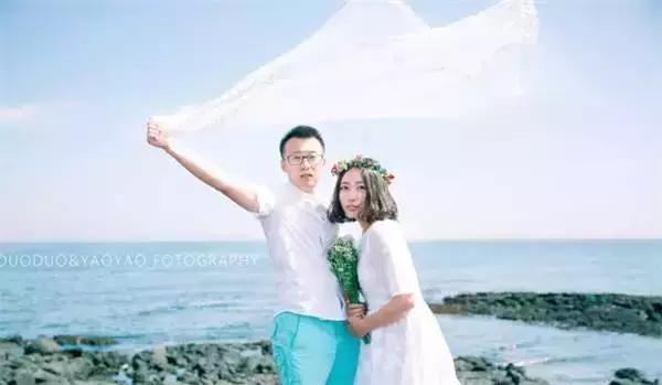 再见吧影楼风!豆瓣女神扛着相机在济州岛自拍清新婚纱照丨梦婚礼