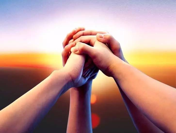 傍大款当小三，凤凰医疗委身两家央企，为搞大自己蛮拼的！