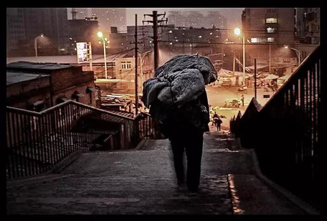 迪粉求助~老板欠薪，员工春节有家难回！大家赶紧转给欠薪老板