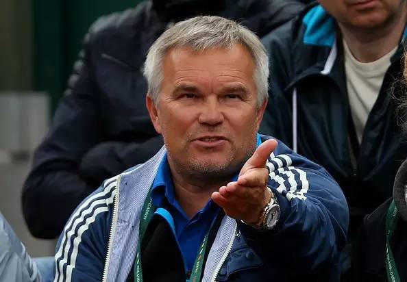 当足球遇上网球:巴萨名宿的侄子竟是皇马死忠