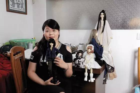 他们为何痴迷一尊动辄数千上万元的BJD娃娃？|封面报道