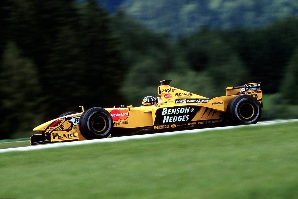 再见了，奔跑的烟盒！