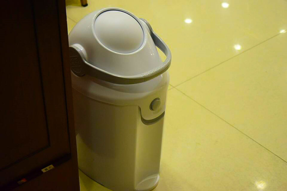 垃圾桶特“高调”,人妻22个零件收纳桶