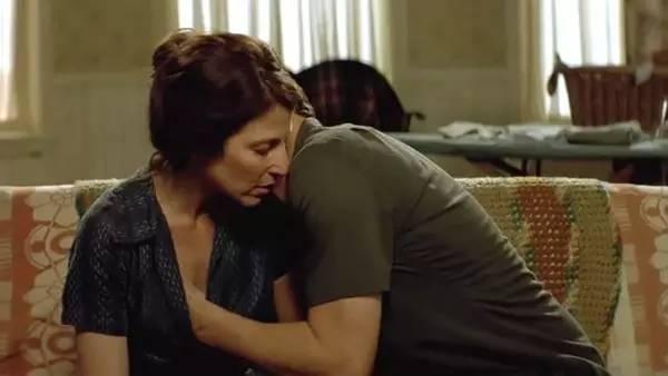 这么散心病狂的电影！竟是美国史最臭名昭著的“真实案件”