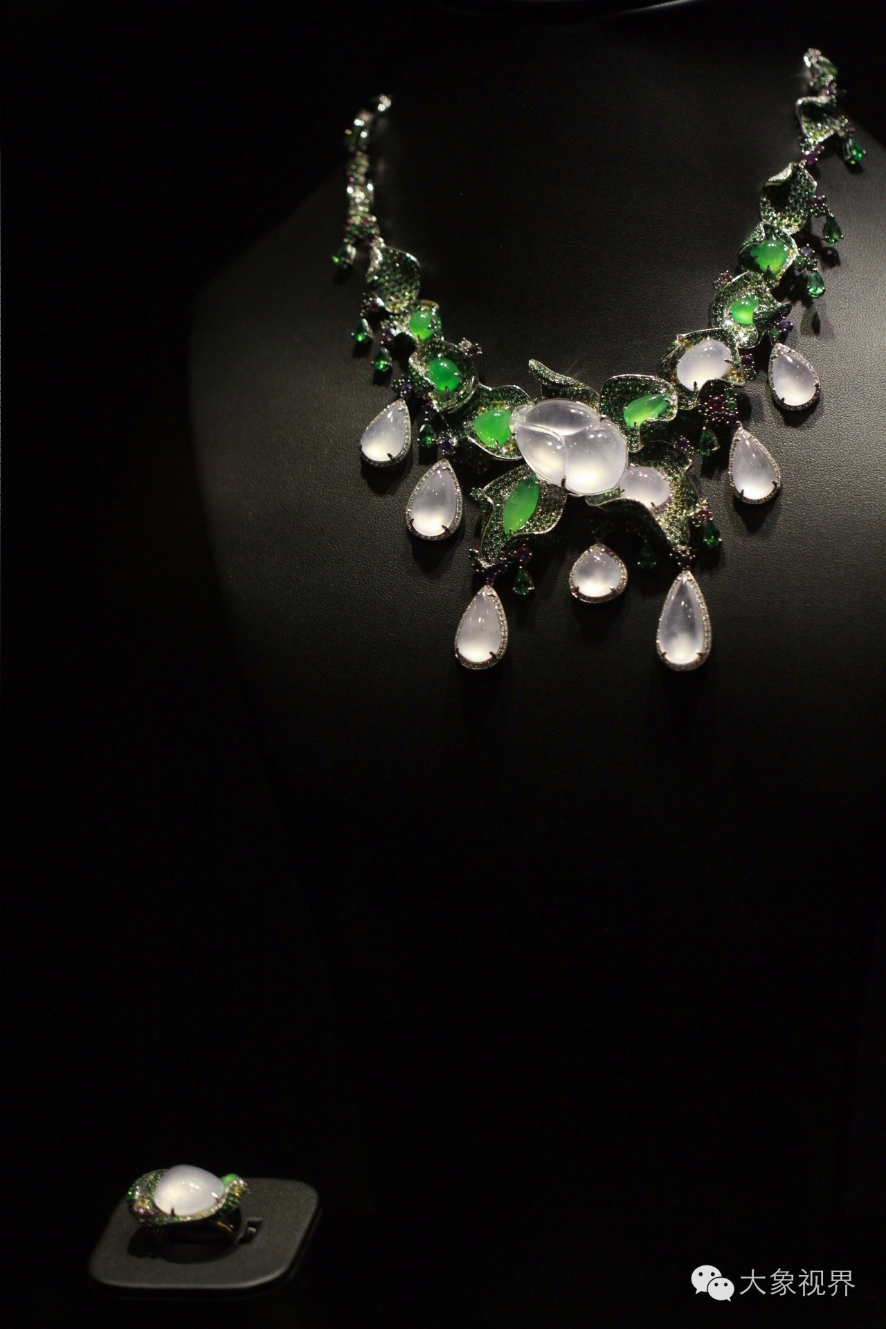 美艳洋模带您私家欧洲之旅!