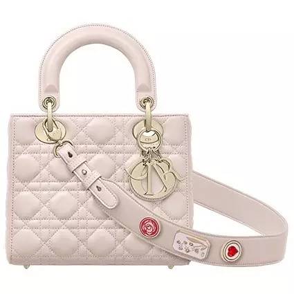 你一定想知道的真实故事,可以看看你每天背的包里有啥吗