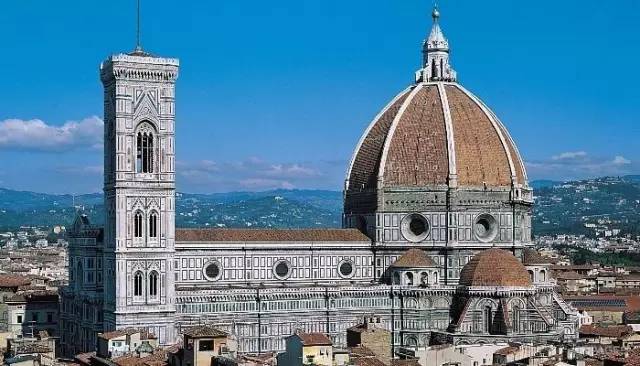 美艳洋模带您私家欧洲之旅!