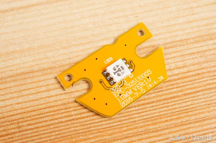 国产入门级游戏鼠标评测,贱驴rs23.0吃鸡