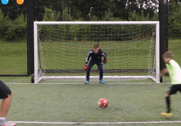 足球射门没有力量怎么办,足球射门力量