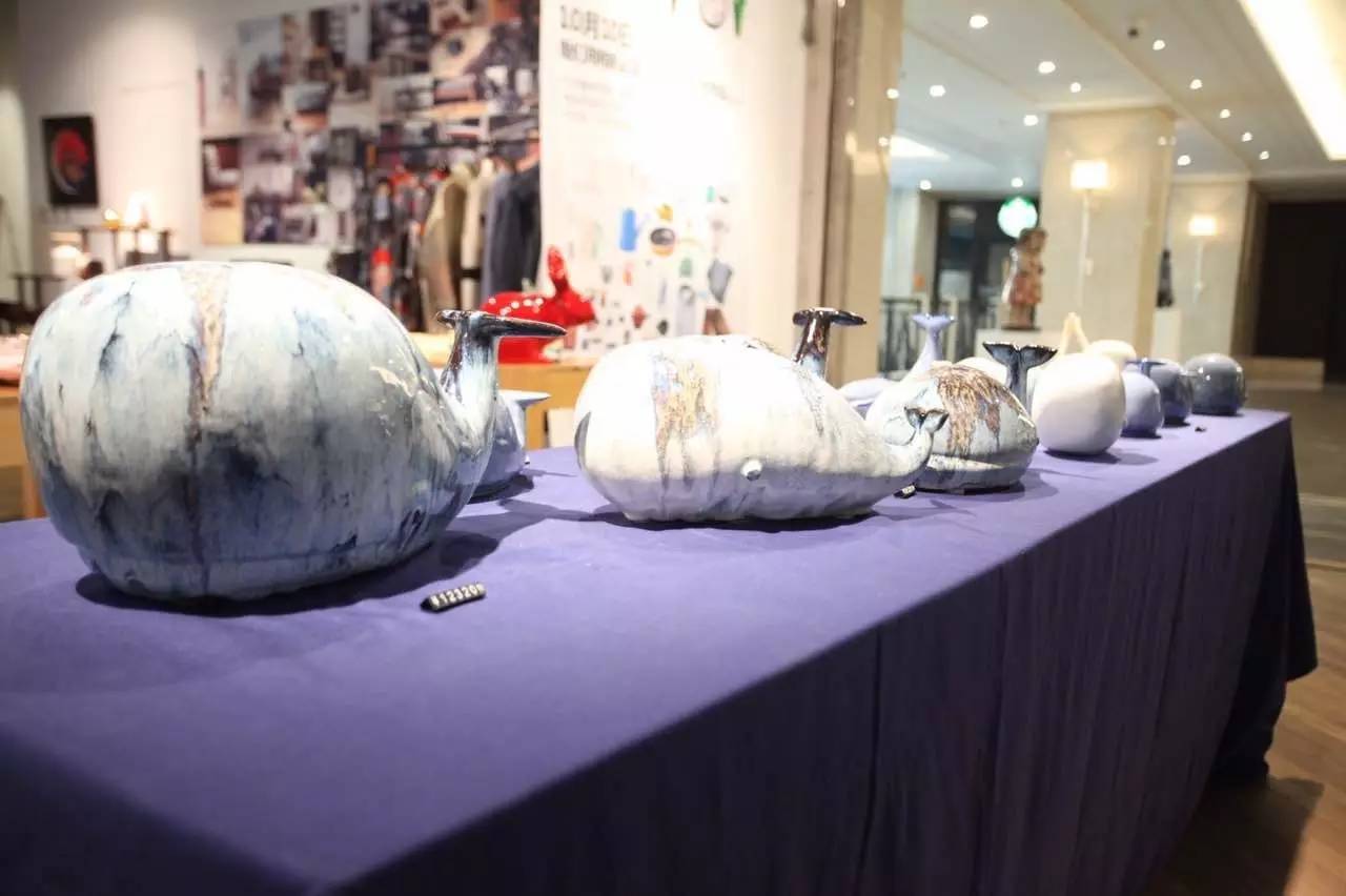 为了了解什么是好物,她3年时间把自己家所有家具摆设换了3遍