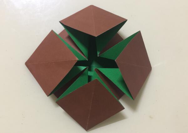 怎样折蝴蝶结放到爱心盒子上面,蝴蝶结盒子折纸教程