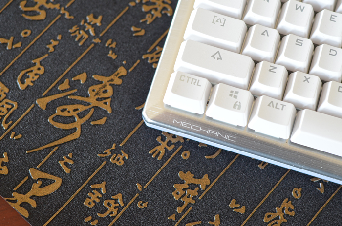 瀹滃崥鏈烘閿洏k727鐏晥,瀹滃崥k725涓冨僵鎮诞鑳屽厜娓告垙閿洏