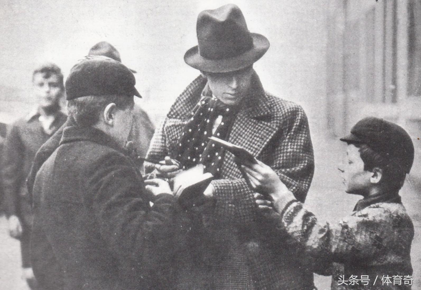 蓝色的探戈上海,蓝色的探戈谁写的