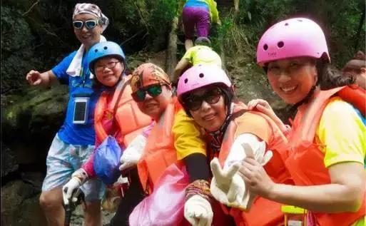 专家讲解膝盖疼如何下蹲视频,膝盖痛医生教你一招