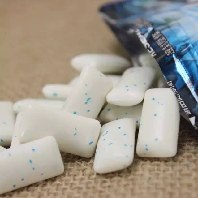 周一上班有情绪？能用嘴巴解决的，我们尽量不动手！