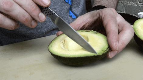 香蕉应该怎样剥,剥香蕉从哪里剥