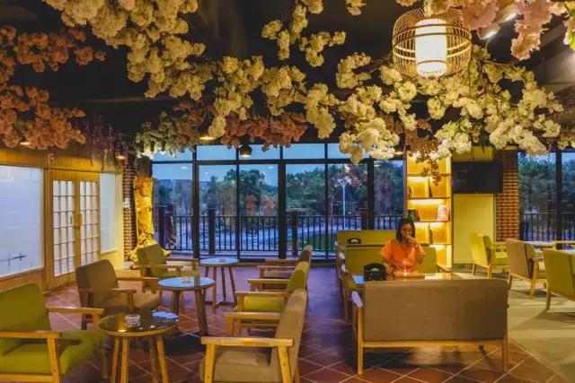 泉州泡温泉看电影自助餐厅一体,泉州水疗自助餐