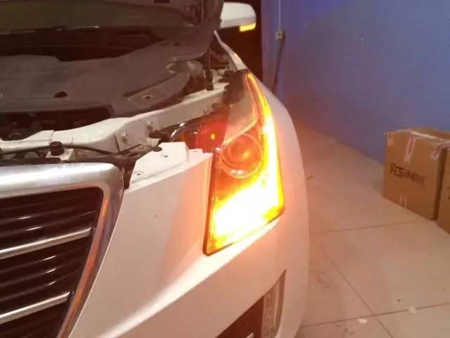 凯迪拉克灯不是竖的吗,凯迪拉克的灯可以关吗