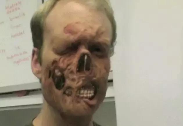 特效化妆中的特效是怎么弄出来的,特效化妆是做什么