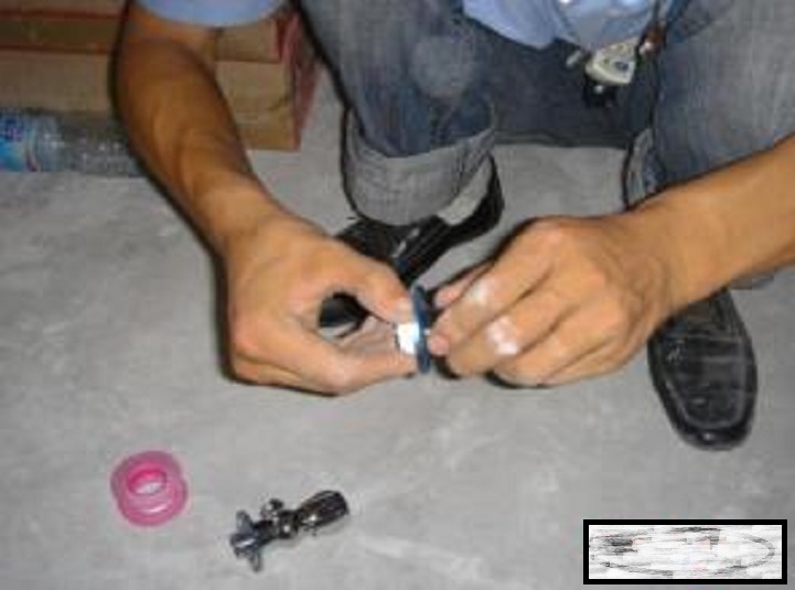 一体式角阀怎么换阀芯,八字阀和角阀怎么安装