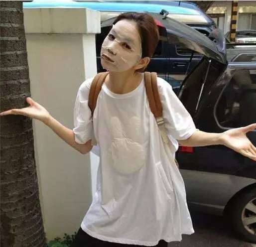 皮肤颗粒感很强很粗糙是什么原因,皮肤粗糙发黑是什么原因引起的