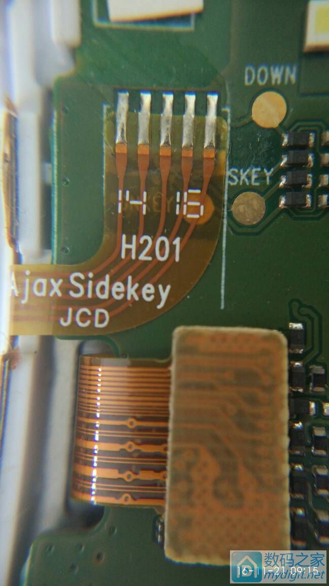 联想a788t手机拆装过程,怎么拆联想a798t手机