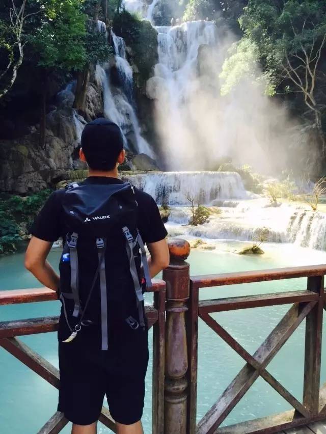 穷游小伙穷游西藏身体终于累垮,10年前穷游西藏