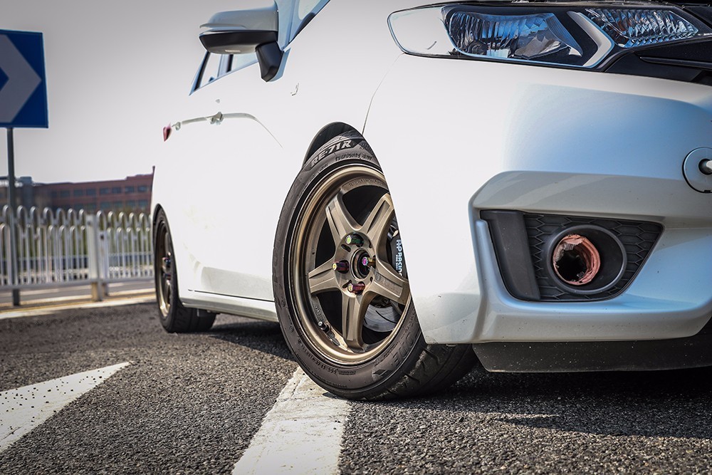 刷个电脑就下赛道?飞度GK5赛车化改装