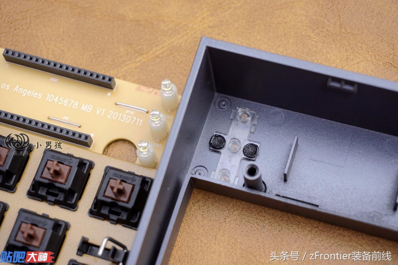 硬糖机械键盘classic评测,雷迦机械键盘评测