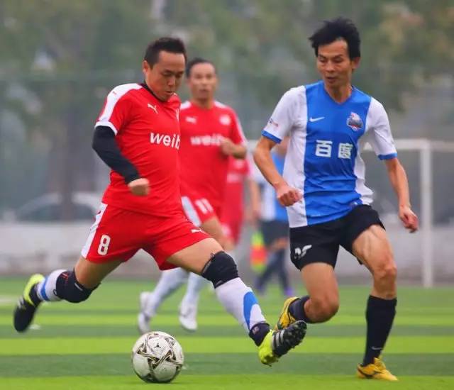 我眼里的足球世界,我眼中的足球世界杯