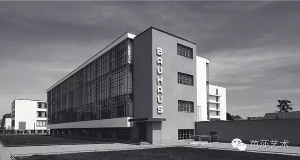 情人还是妻子？她的丈夫连起来就是一部艺术史！