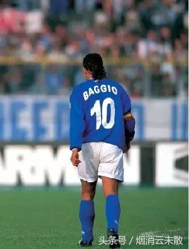 描写足球的优美句子和段落,关于足球比赛的句子有哪些