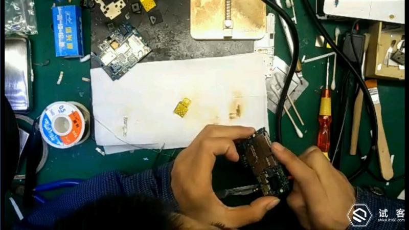 手机内存不够怎么办？扩容实记教给你16G秒变64G