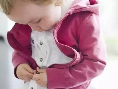 小孩越来越怕冷怎么回事,孩子怕冷是不是要发高烧前兆