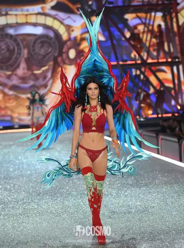 维密秀中国四美走秀,16年维密中国风