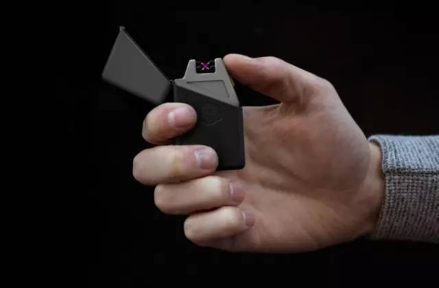 户外装备头灯推荐,户外装备手电筒推荐